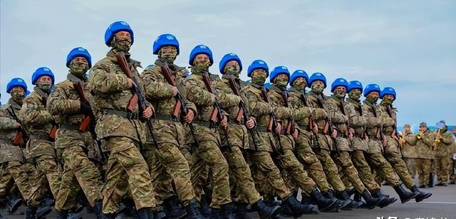 14名精锐命丧里海,防长被解职,托卡耶夫立威,给所有国家敲警钟